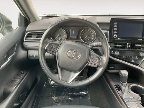 Used 2023 Toyota Camry SE image 17