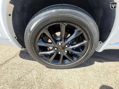 Used 2018 Dodge Durango GT w/ Blacktop Package AWD/4WD image 23