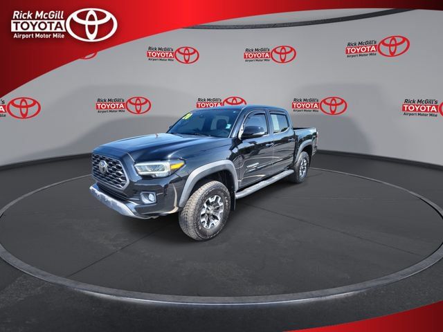 Used 2020 Toyota Tacoma TRD Off-Road w/ TRD Premium Off Road Package AWD/4WD image 4
