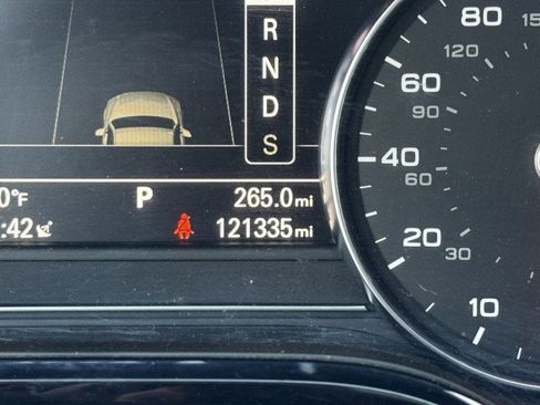 Used 2013 Audi A8 L 3.0T image 10