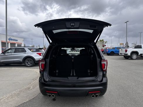 Used 2018 Ford Explorer Sport w/ Equipment Group 401A AWD/4WD image 22