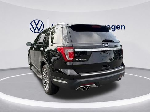 Used 2019 Ford Explorer Platinum AWD/4WD image 3