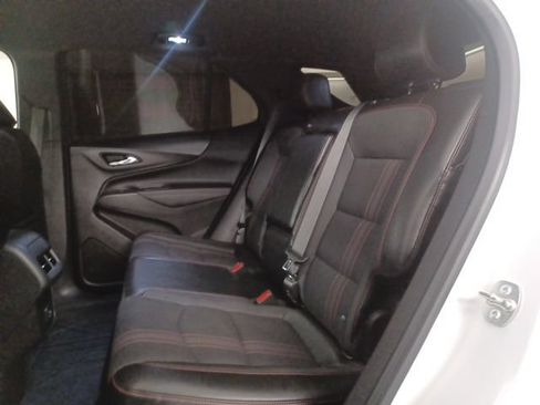 Used 2024 Chevrolet Equinox RS w/ LPO, Floor Liner Package FWD image 12