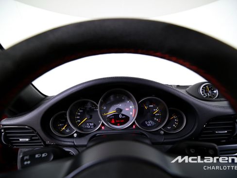 Used 2010 Porsche 911 GT3 RWD image 14