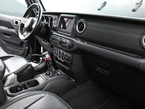 Used 2020 Jeep Wrangler Unlimited Sahara w/ LED Lighting Group image 18