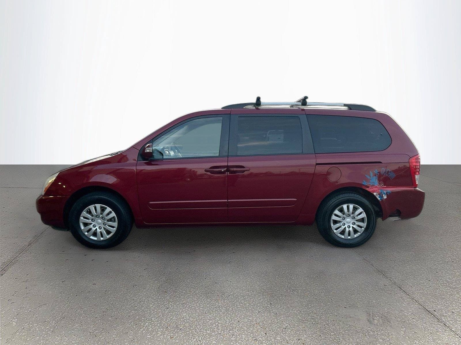 Used 2012 Kia Sedona LX FWD image 7