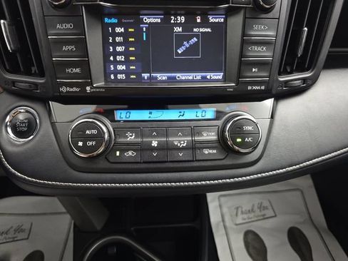Used 2018 Toyota RAV4 XLE FWD image 24
