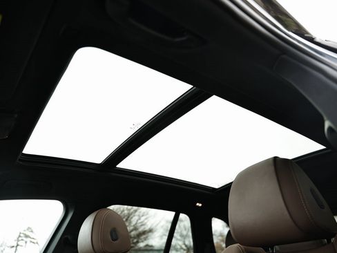 Used 2022 BMW X5 xDrive40i w/ Premium Package image 19