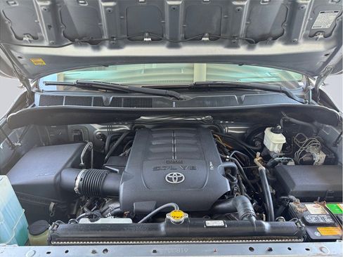 Used 2011 Toyota Tundra 2WD CrewMax w/ Tow Pkg image 9