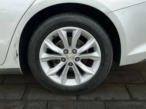 Used 2021 Chevrolet Malibu LT image 16