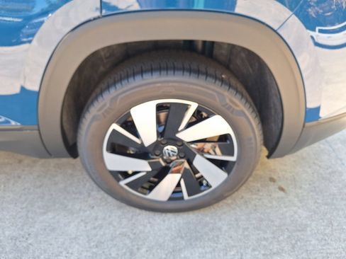 Used 2026 Volkswagen Atlas Cross Sport SE FWD image 25