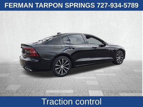 Certified 2022 Volvo S60 B5 Momentum image 11