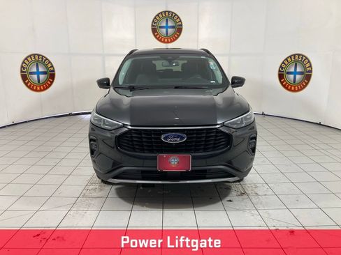 Used 2024 Ford Escape Platinum image 19