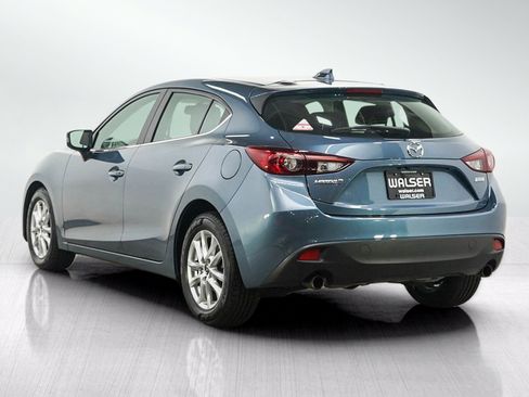 Used 2016 MAZDA MAZDA3 i Touring w/ Popular Equipment Package FWD image 3