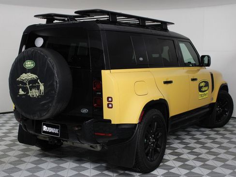 Used 2022 Land Rover Defender 110 X-Dynamic SE image 4