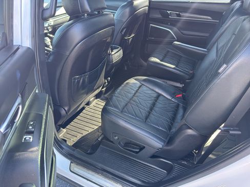 Used 2023 Kia Telluride SX X-Line image 11
