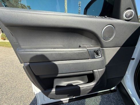 Used 2016 Land Rover Range Rover Sport HST image 10