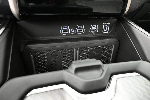Used 2025 RAM 1500 Tungsten AWD/4WD image 21