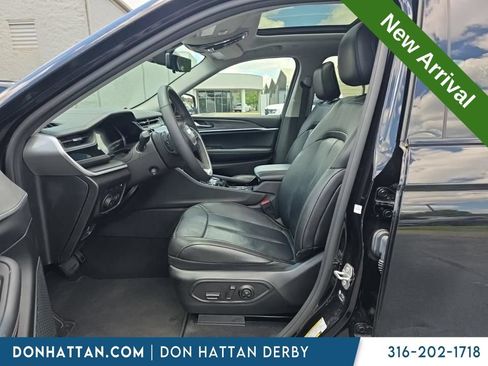 Used 2022 Jeep Grand Cherokee Limited 4xe w/ Luxury Tech Group II AWD/4WD image 12