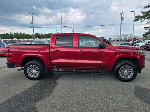 Used 2026 Chevrolet Colorado LT RWD image 6