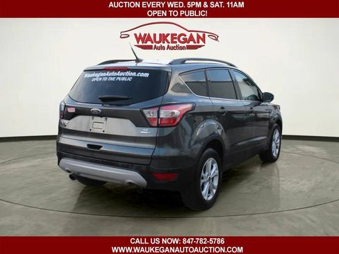 Used 2018 Ford Escape SE FWD image 5