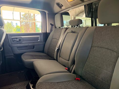Used 2019 RAM 1500 Big Horn AWD/4WD image 23