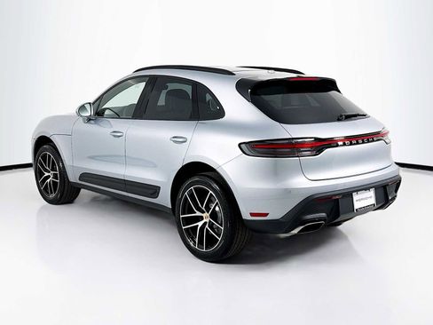 New 2026 Porsche Macan image 3