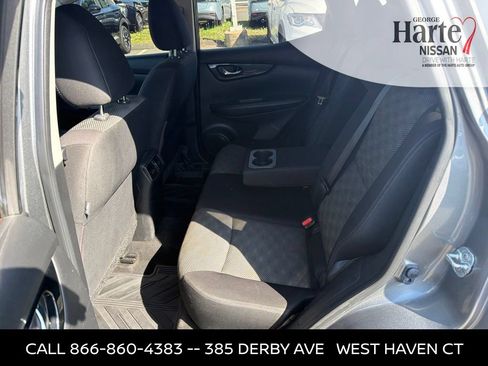 Used 2017 Nissan Rogue Sport SV w/ SV Premium Package AWD/4WD image 17
