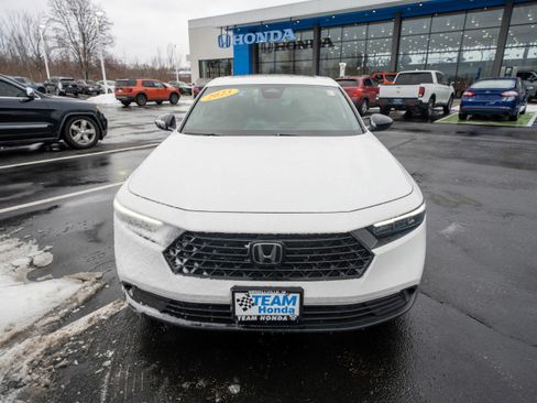 Used 2023 Honda Accord Sport image 2