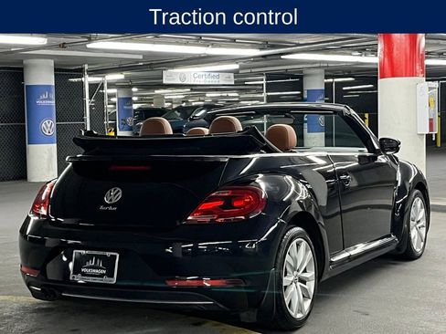 Used 2017 Volkswagen Beetle 1.8T Classic FWD image 5