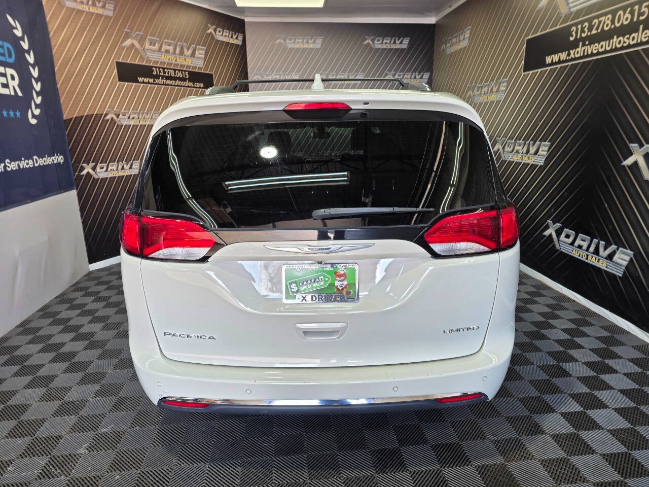 Used 2019 Chrysler Pacifica Limited FWD image 13