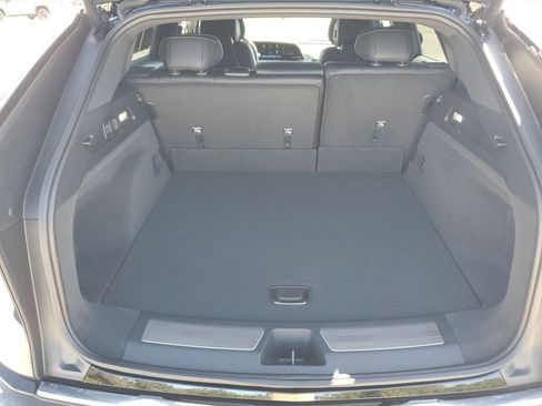 Used 2025 Cadillac Lyriq Luxury image 22