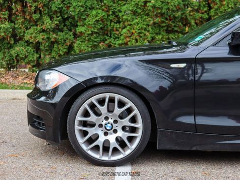 Used 2010 BMW 135i Convertible image 4