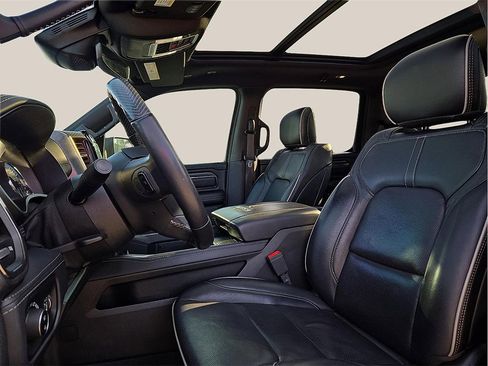 Used 2021 RAM 1500 Limited image 12