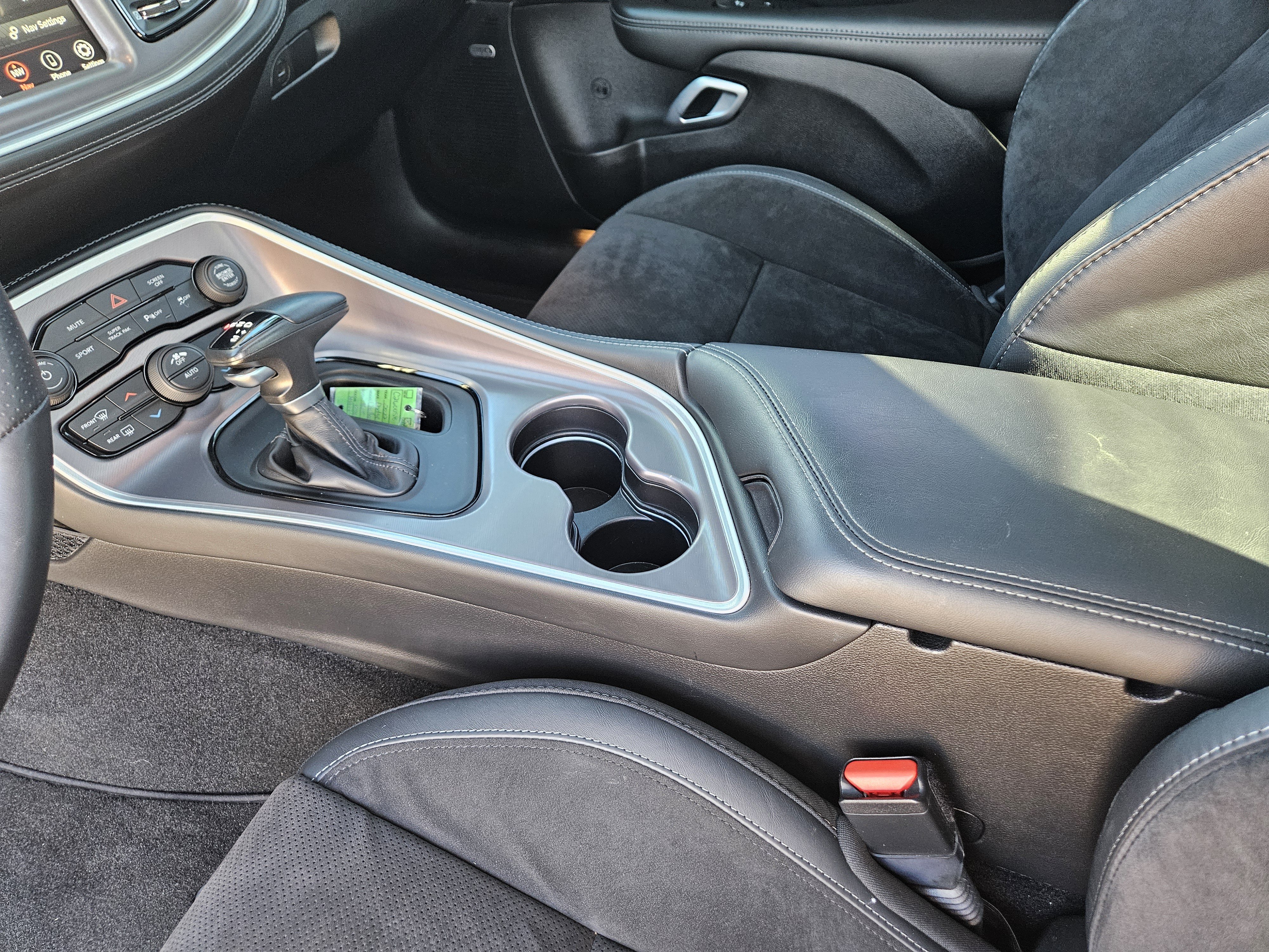 Used 2022 Dodge Challenger R/T w/ Plus Package RWD image 15