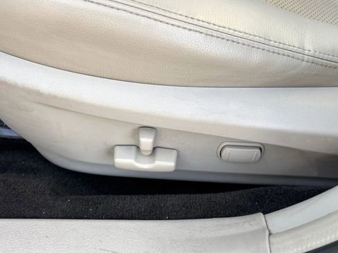 Used 2014 Subaru Outback 2.5i Limited w/ Moonroof Package image 13