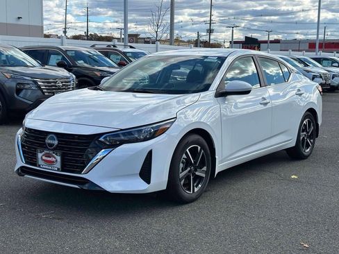 New 2025 Nissan Sentra SV w/ Trunk Package image 2