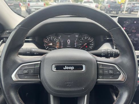 Used 2022 Jeep Compass Limited AWD/4WD image 14