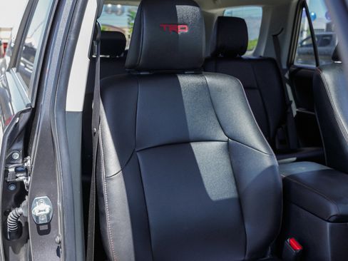Certified 2023 Toyota 4Runner TRD Off-Road Premium w/ Moonroof Package AWD/4WD image 25