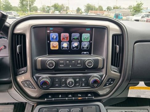 Certified 2018 Chevrolet Silverado 1500 High Country AWD/4WD image 24