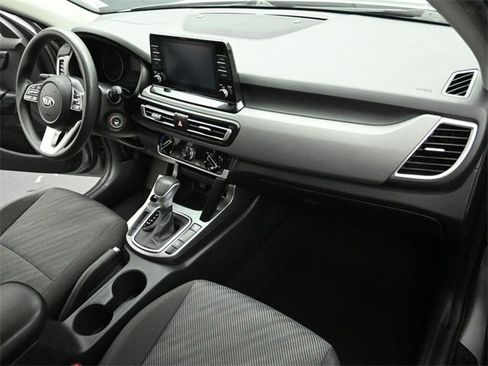 Used 2021 Kia Seltos LX image 28