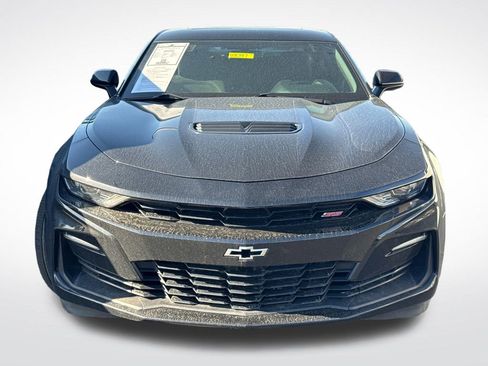 Used 2019 Chevrolet Camaro SS RWD image 3