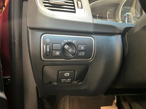 Used 2015 Volvo S60 T5 Premier image 37