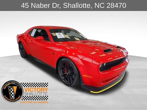 Used 2019 Dodge Challenger SRT Hellcat Redeye image 1