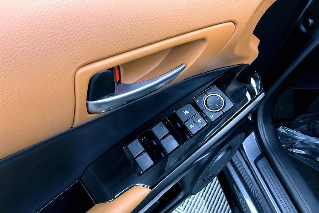 Used 2024 Lexus IS 350 F Sport RWD image 37