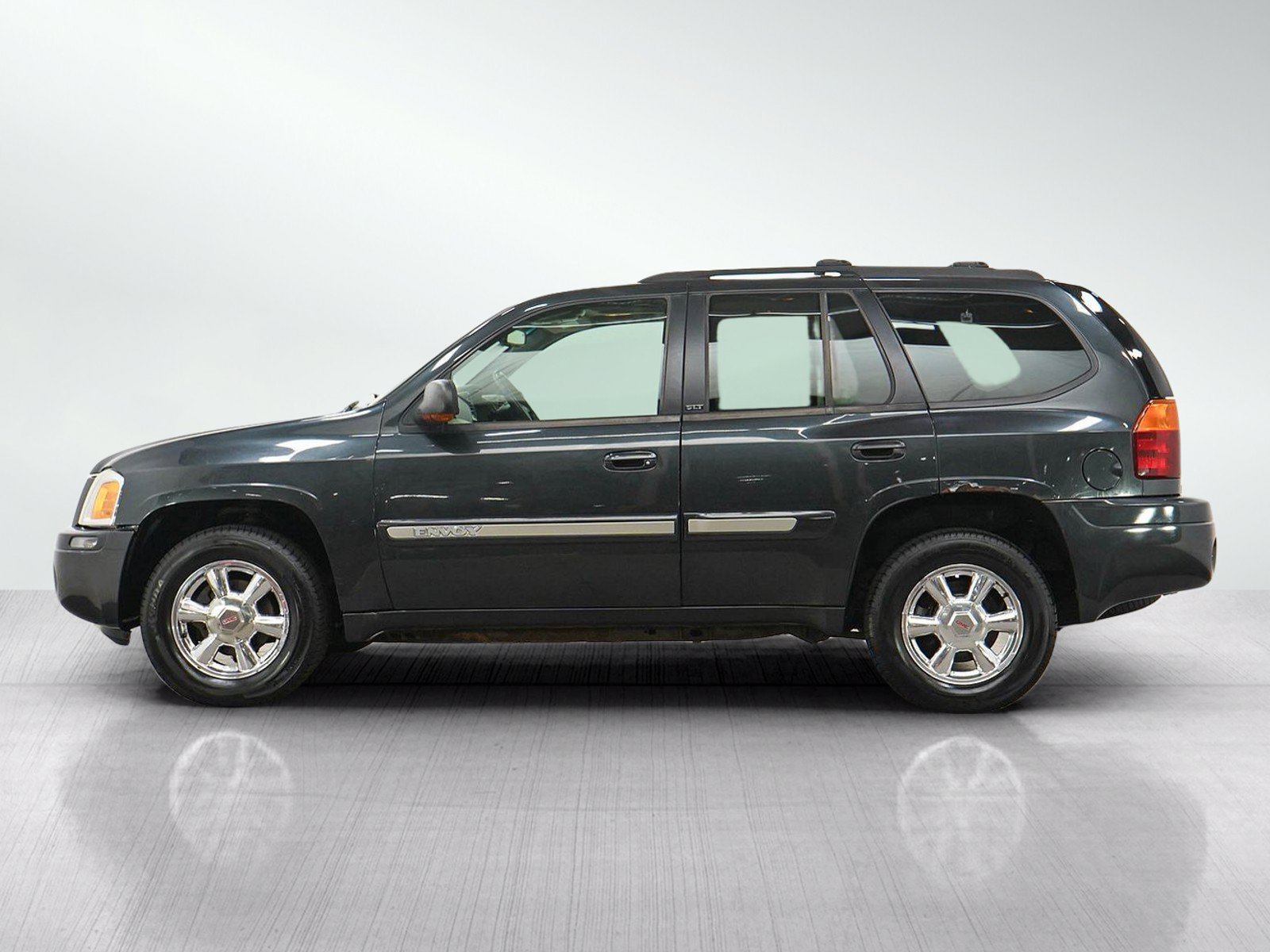 Used 2003 GMC Envoy SLT AWD/4WD image 2