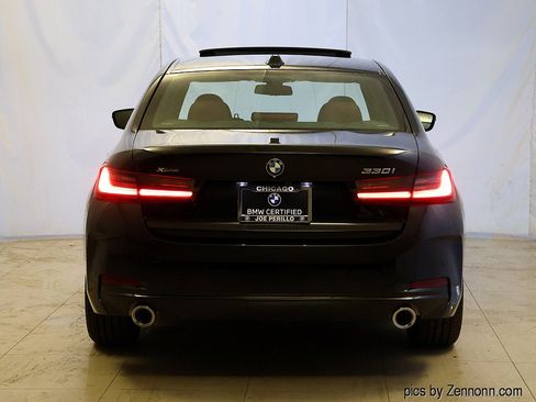Used 2025 BMW 330i xDrive Sedan w/ Premium Package AWD/4WD image 7