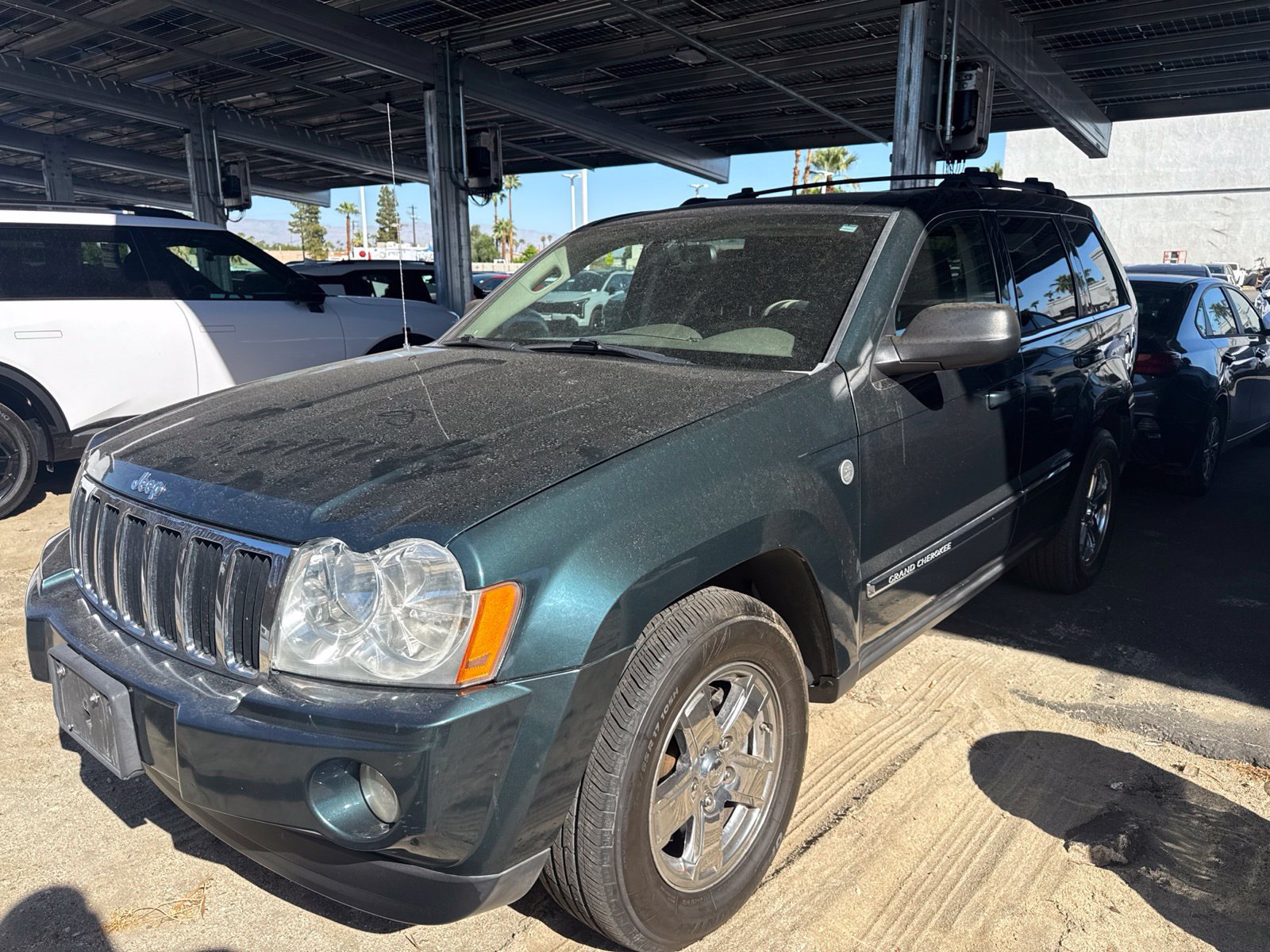 Used 2006 Jeep Grand Cherokee Limited AWD/4WD image 5