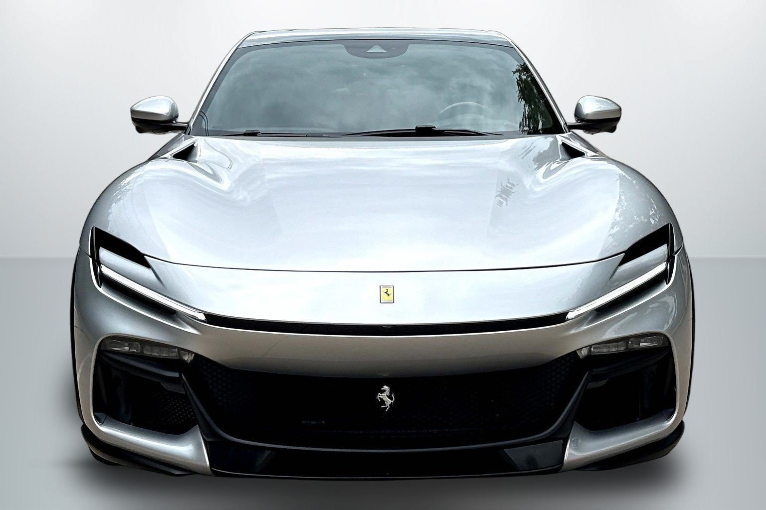 Used 2023 Ferrari Purosangue AWD/4WD image 2