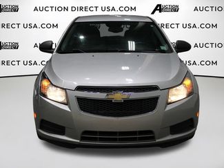 Used 2014 Chevrolet Cruze LS FWD video 3